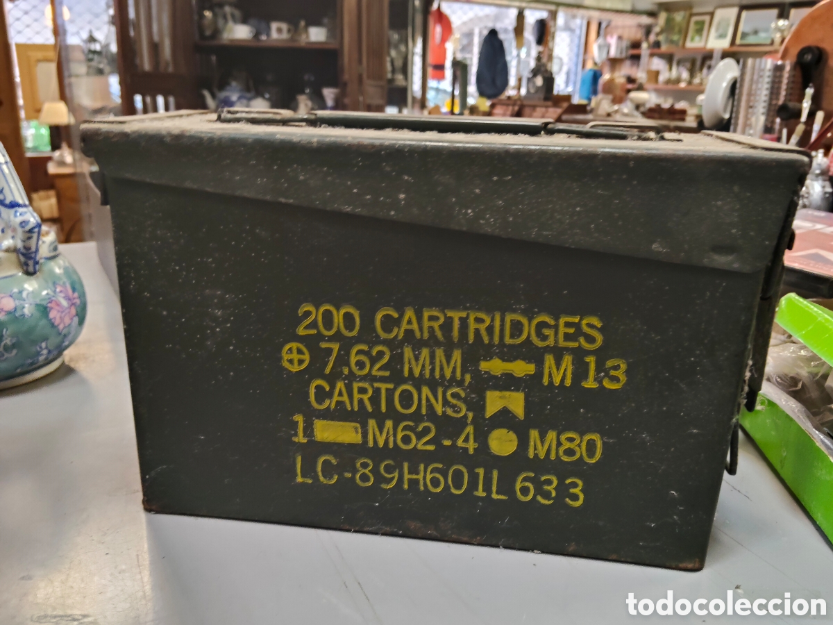 Antig&uuml;edades: Esta es una caja de municiones militar original del ej&eacute;rcito de los Estados Unidos de metal, dise&ntilde;ad
