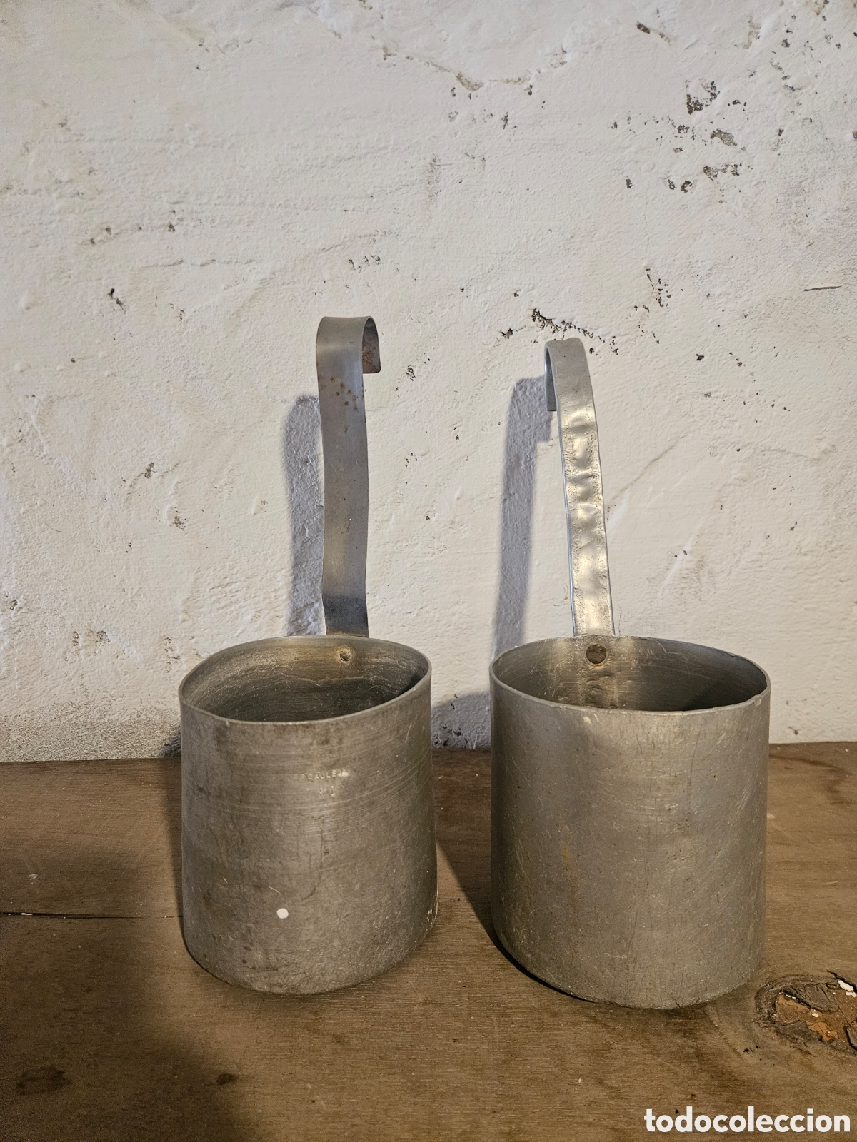 Antig&uuml;edades: Medidores de aluminio antiguos