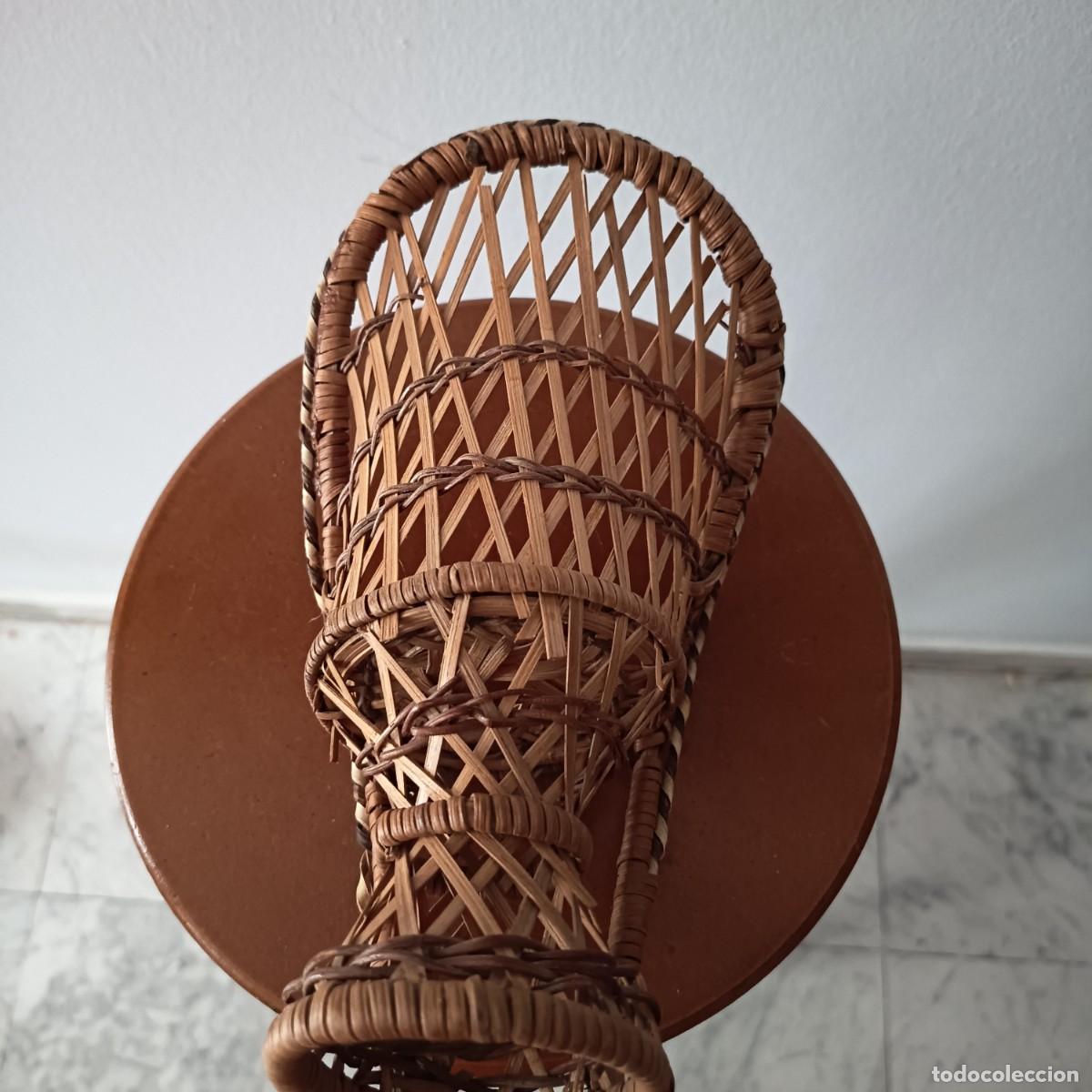 Antig&uuml;edades: Mini silla pavo real para mu&ntilde;ecas - Foto 2