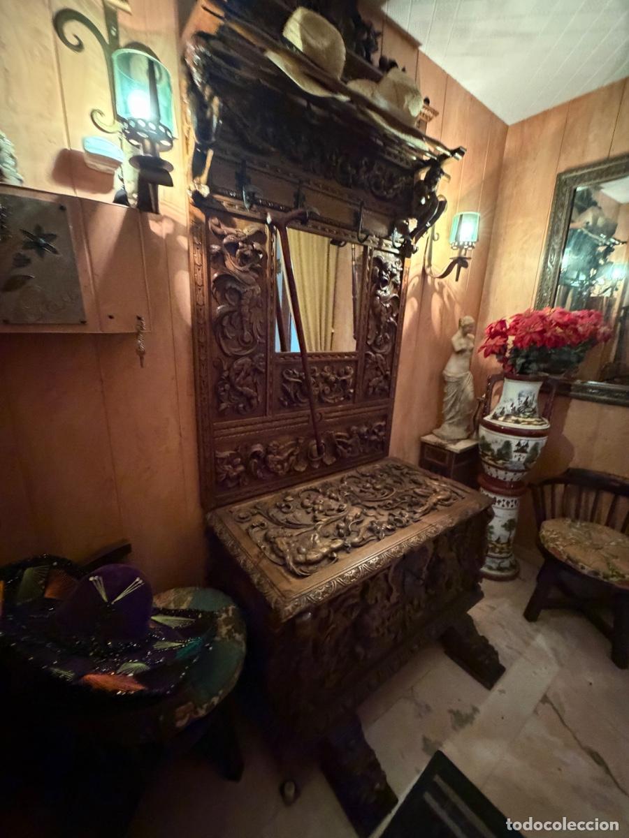 Antig&uuml;edades: Mueble de entrada madera tallada - Foto 1