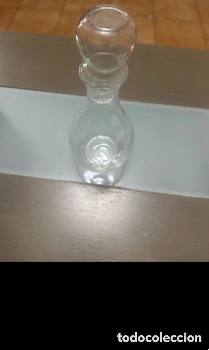 Oggetti Antichi: Antigua Botella Decantadora de Cristal Transparente con Tap&oacute;n - Licorera Vintage