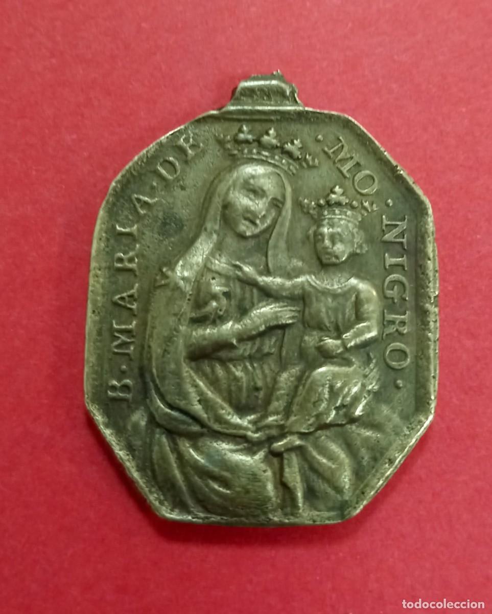 Antig&uuml;edades: Medalla Siglo XVII Virgen de las Gracias de Montenero Patrona Toscana. San Cayetano Cl&eacute;rigo Regular.