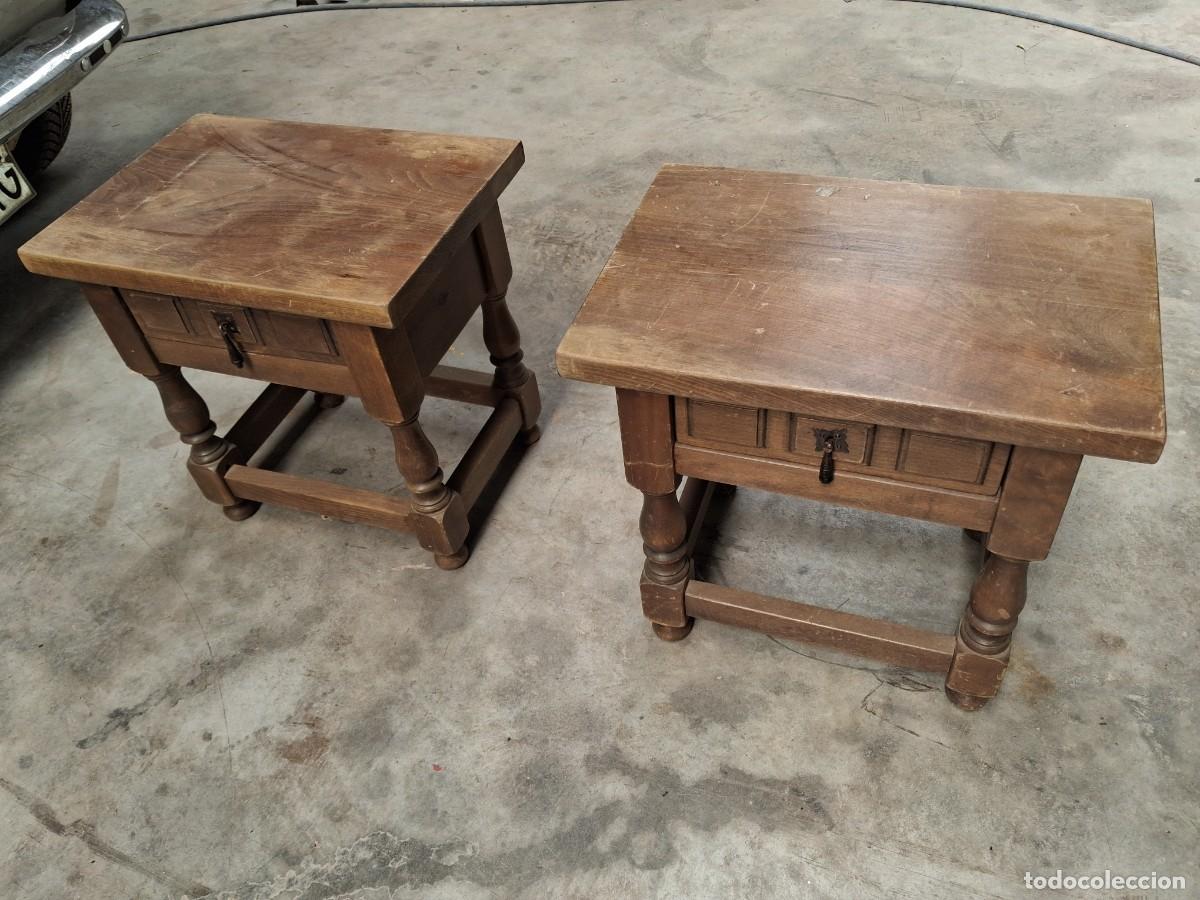 Antig&uuml;edades: Pareja de mesitas de noche