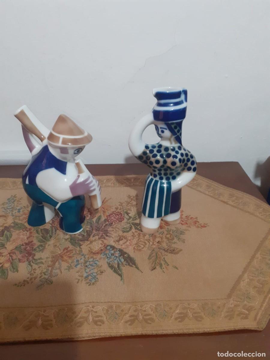 Antig&uuml;edades: Dos figuras sargadelos