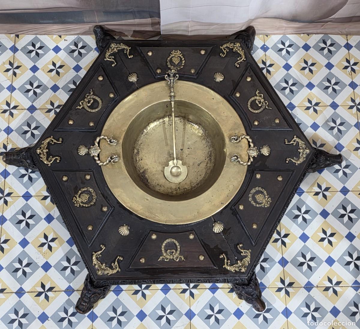 Antig&uuml;edades: Brasero antiguo de forma hexagonal - Foto 1