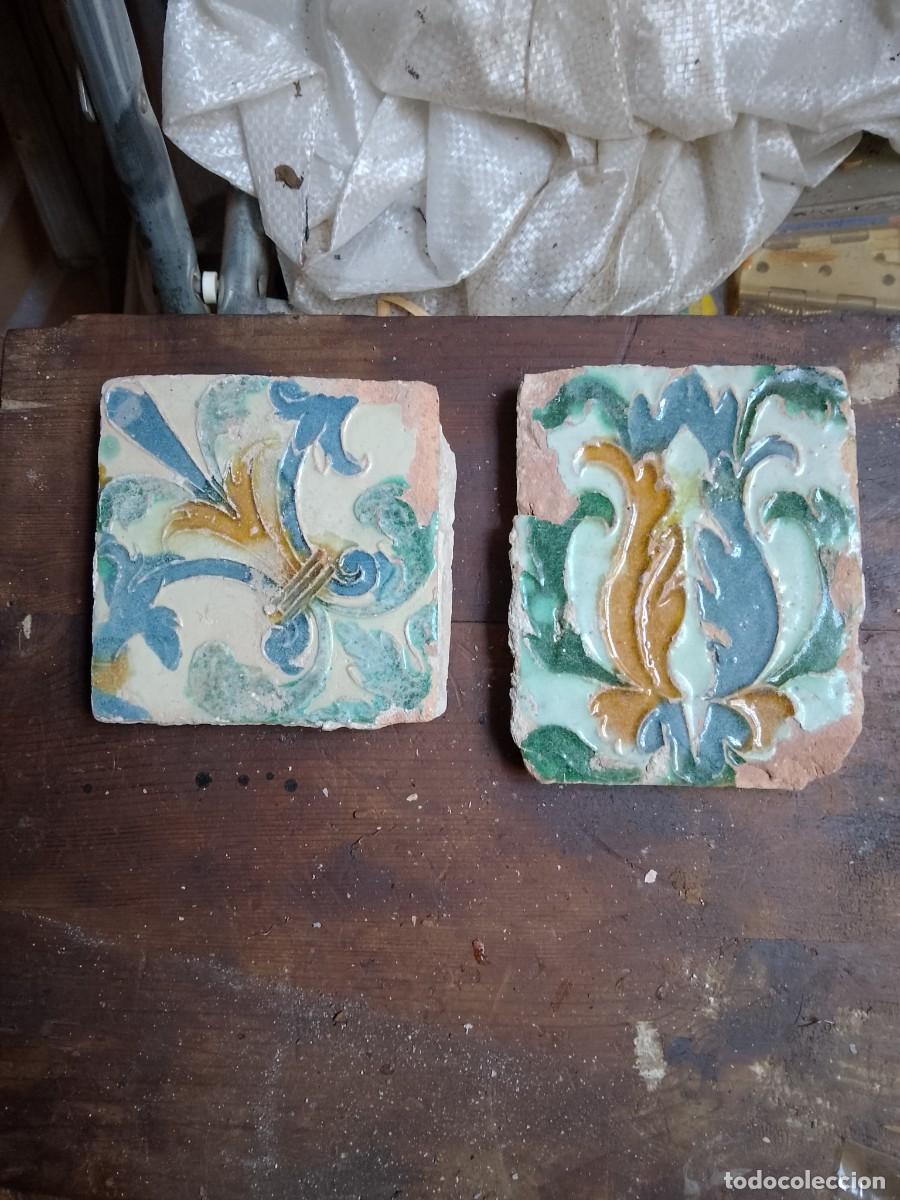 Antiguidades: Dos azulejos catalanes s.xvi