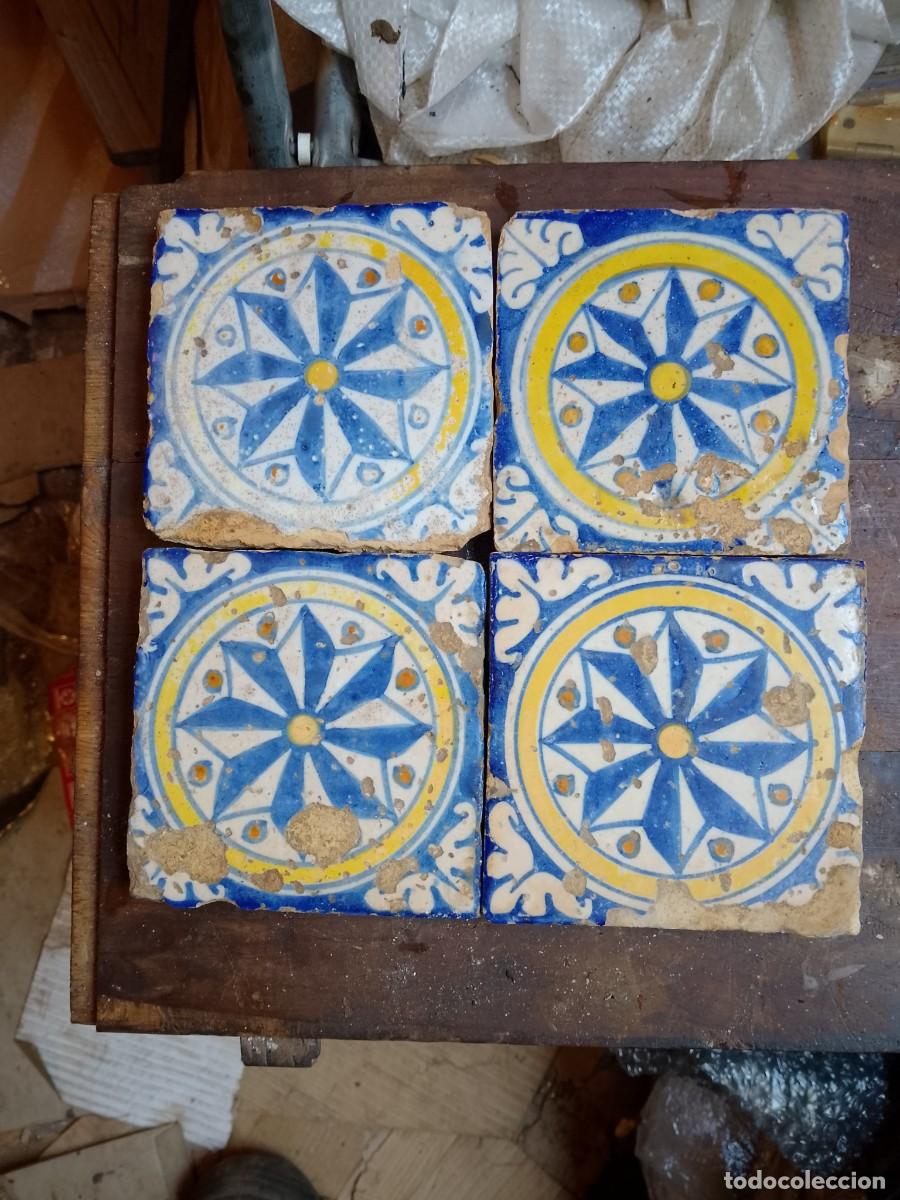Antiguidades: Cuatro azulejos catalanes s.xvi