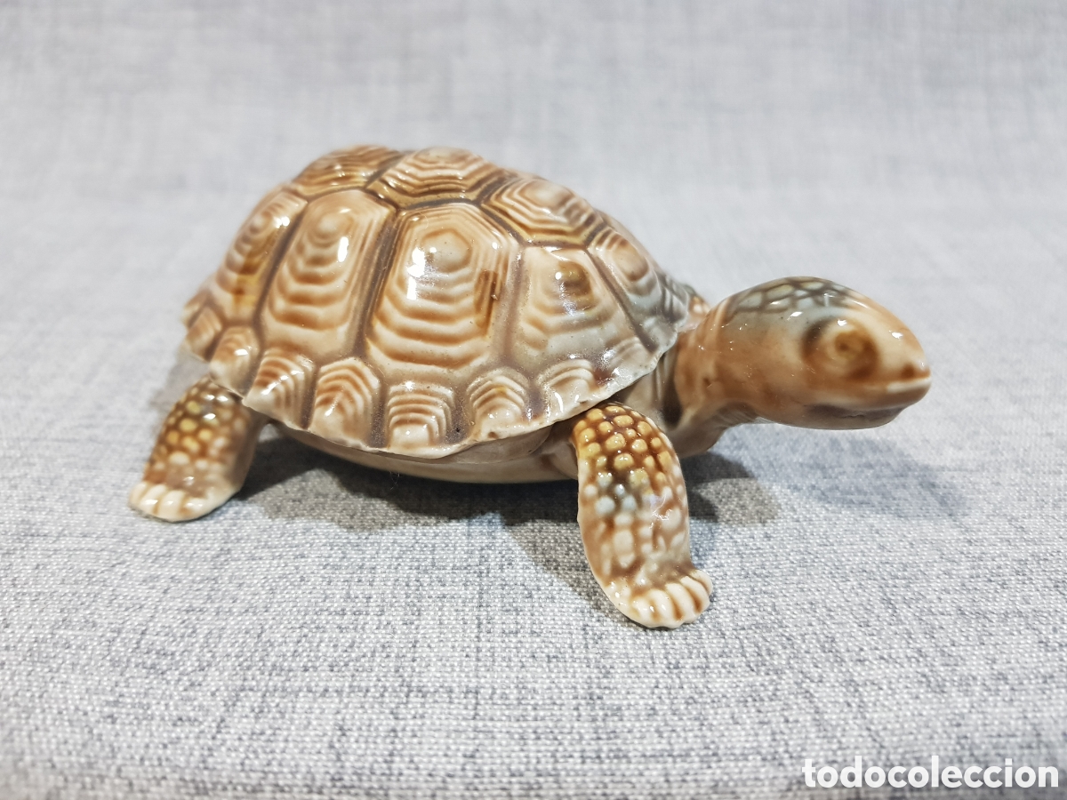 Antig&uuml;edades: CAJITA JOYERO PORCELANA INGLESA WADE (MADE IN ENGLAND). CON FORMA DE TORTUGA