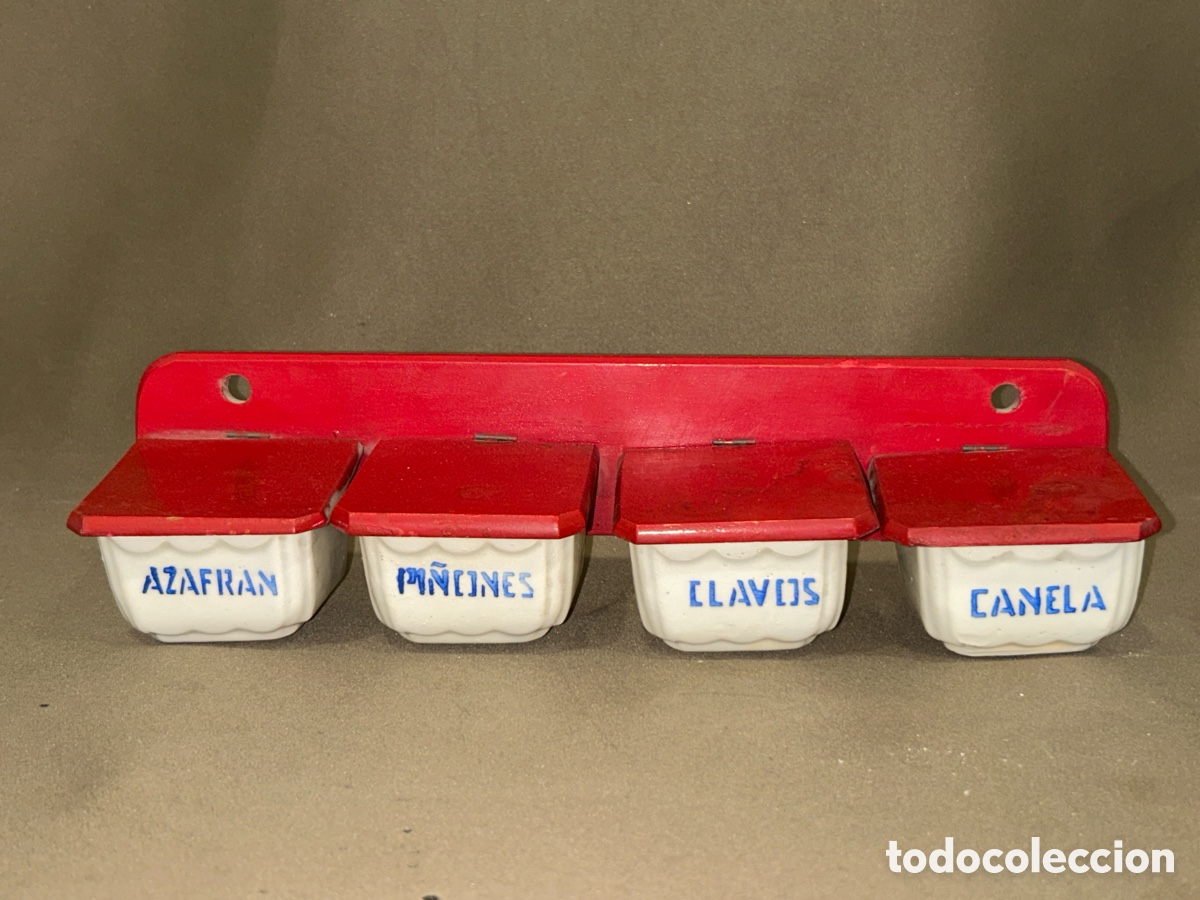 Antig&uuml;edades: ANTIGUO ESPECIERO DE PARED MANISES CON 4 TARROS DE CER&Aacute;MICA *VER FOTOS*