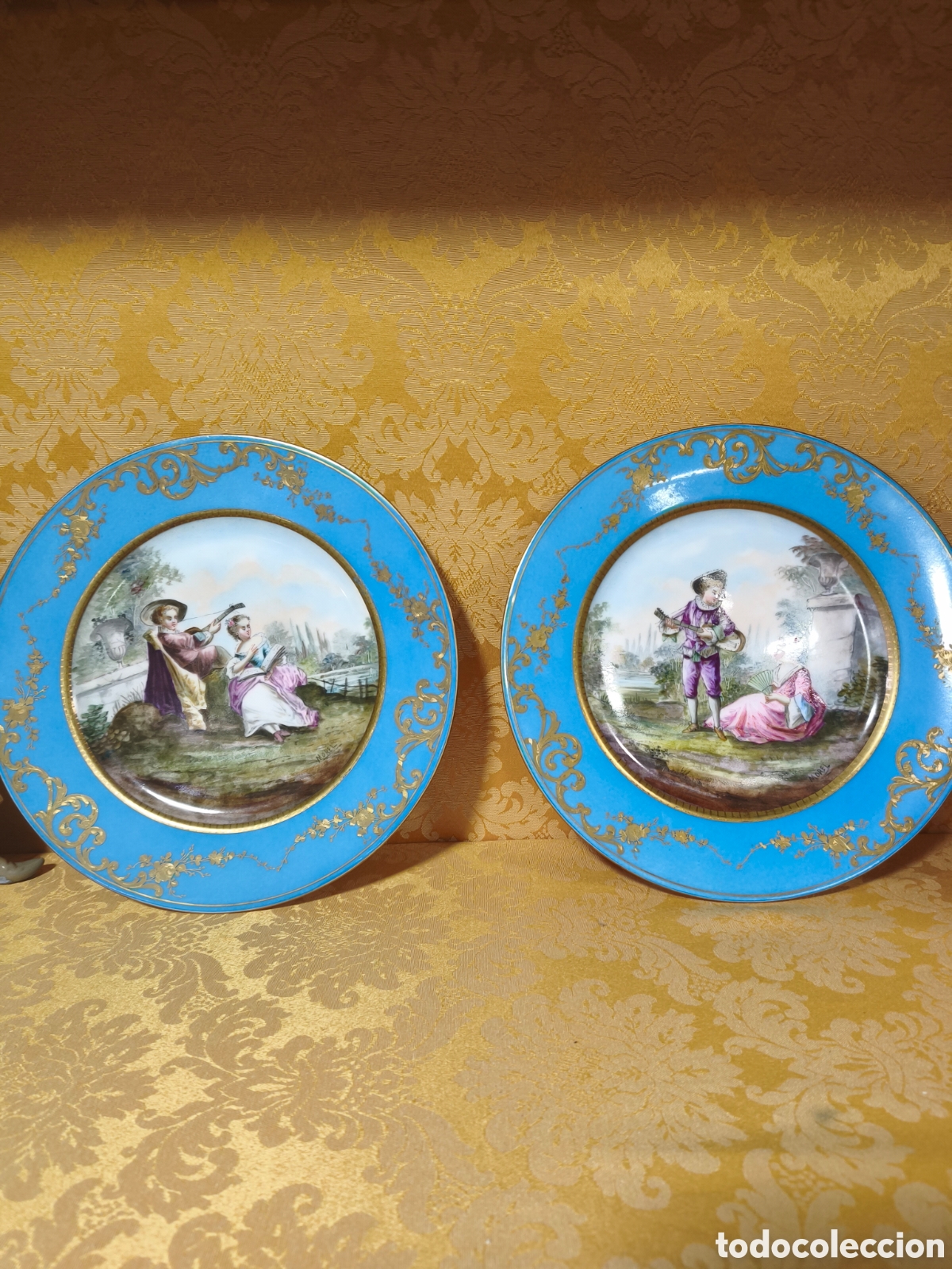 Antiguidades: Pareja de platos en porcelana de sevres