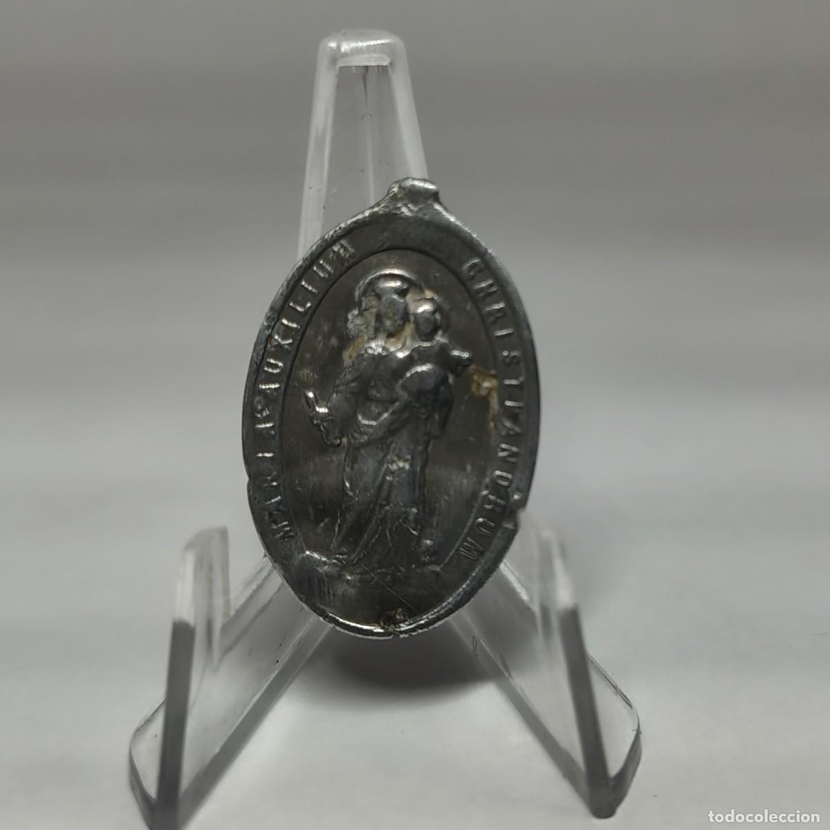 Antig&uuml;edades: Medalla religiosa / Colgante: MARIA AUXILIUM CHRISTIANO RUM y SAGRADO CORAZ&Oacute;N. M366