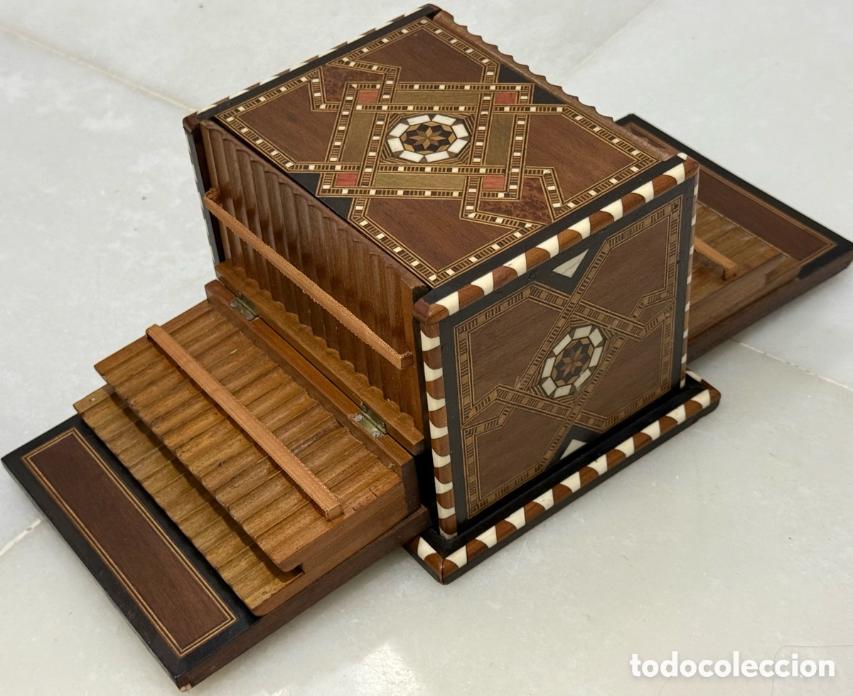 Antig&uuml;edades: ANTIGUA GRAN CAJA TABACALERA MARQUETER&Iacute;A TARACEA