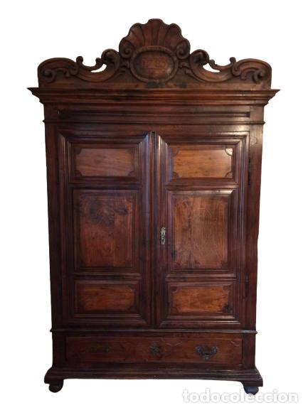 Antig&uuml;edades: Antiguo Armario Catal&aacute;n - Talla de madera de Nogal y Marqueter&iacute;a - A&ntilde;o 1783 - Desmontable