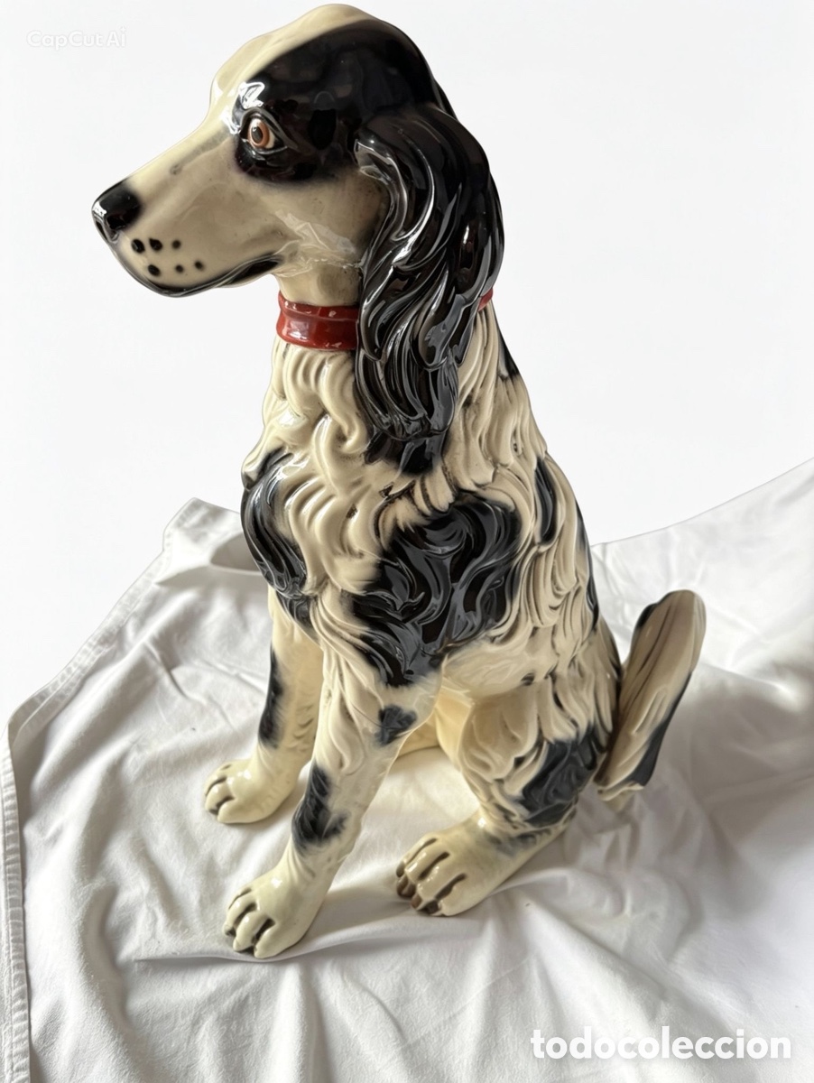 Antig&uuml;edades: Perro de cer&aacute;mica de tama&ntilde;o natural en perfecto estado