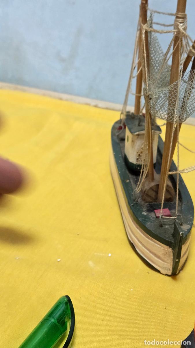 Antig&uuml;edades: figura de barco de madera - Foto 4