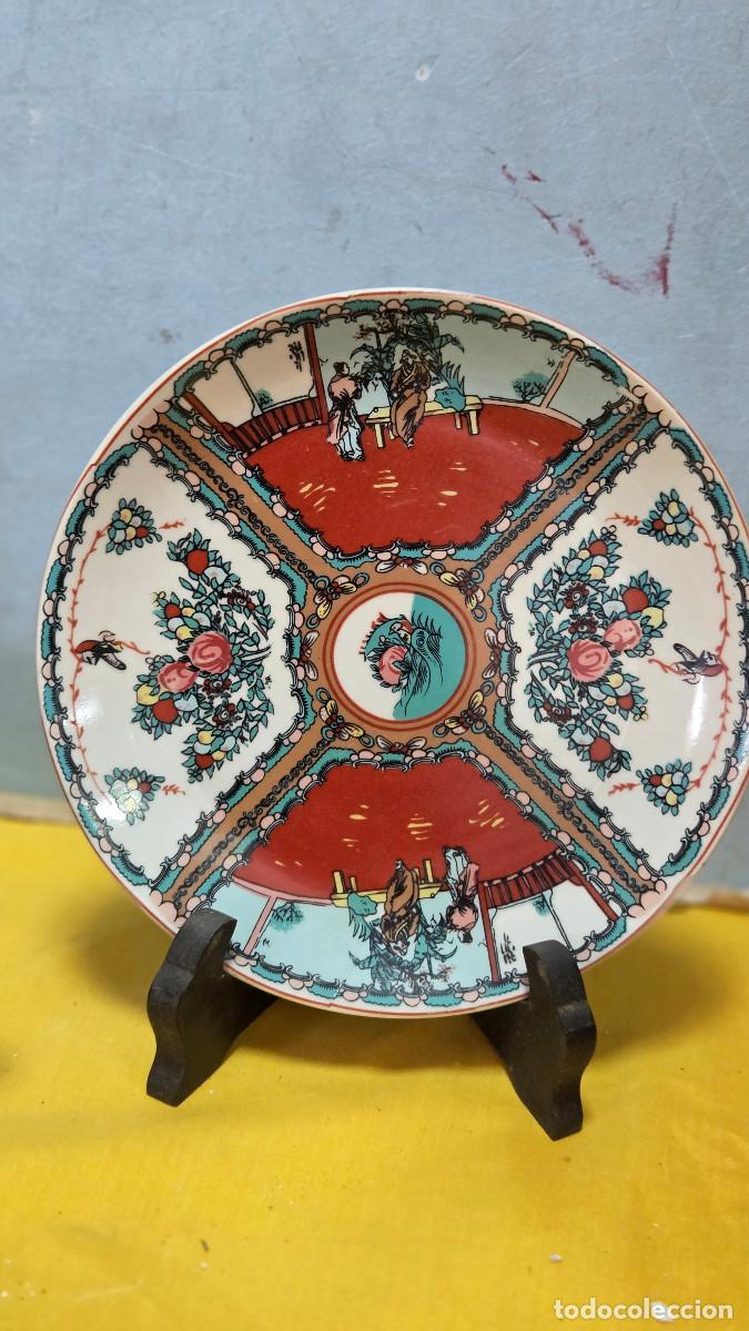 Antig&uuml;edades: plato oriental de porcelana