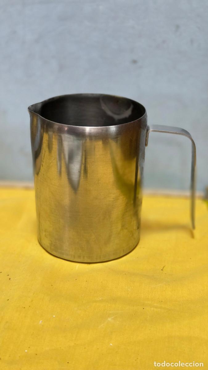 Antig&uuml;edades: jarra de leche de acero - Foto 1