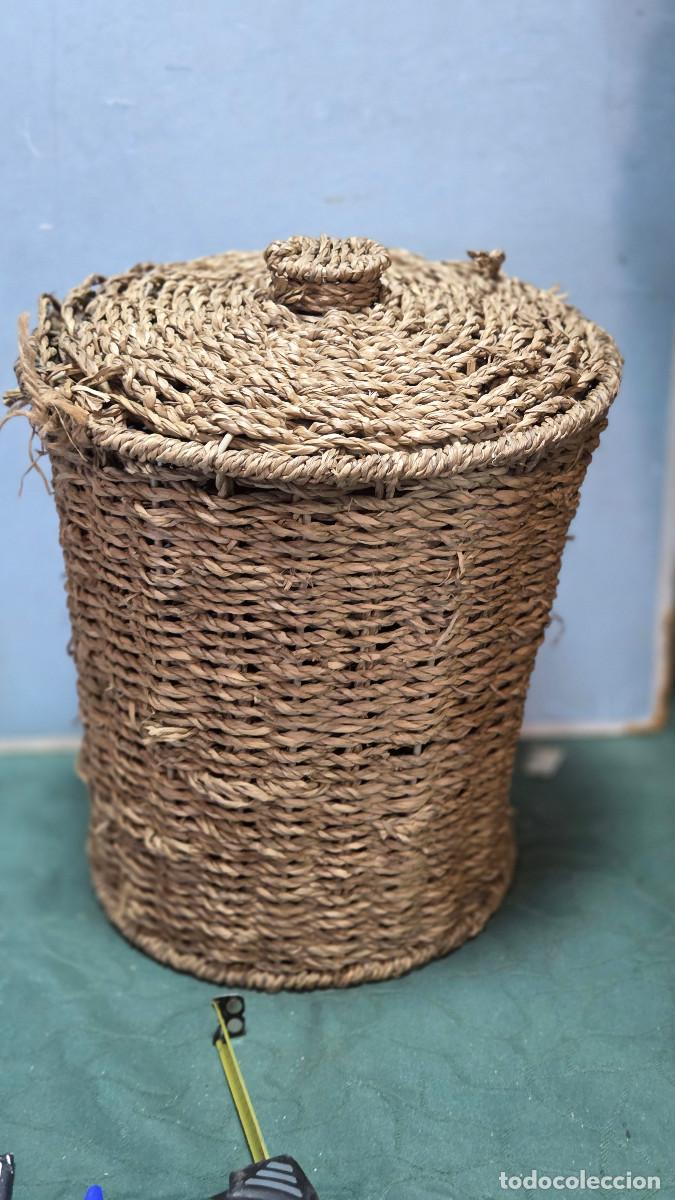 Antig&uuml;edades: papelera de mimbre vintage