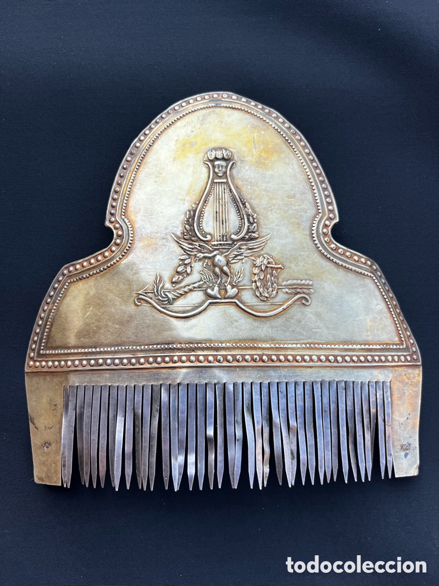 Antig&uuml;edades: Antigua peineta o peine de plata dorada. Indumentaria valenciana. Siglo XlX.