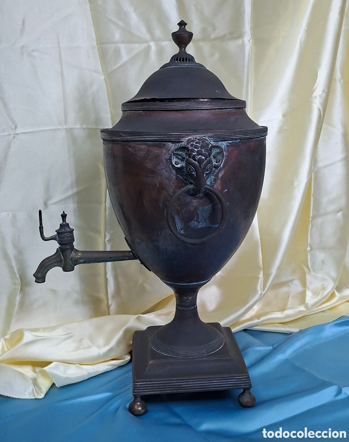 Antig&uuml;edades: Samovar antiguo de metal Siglo XIX