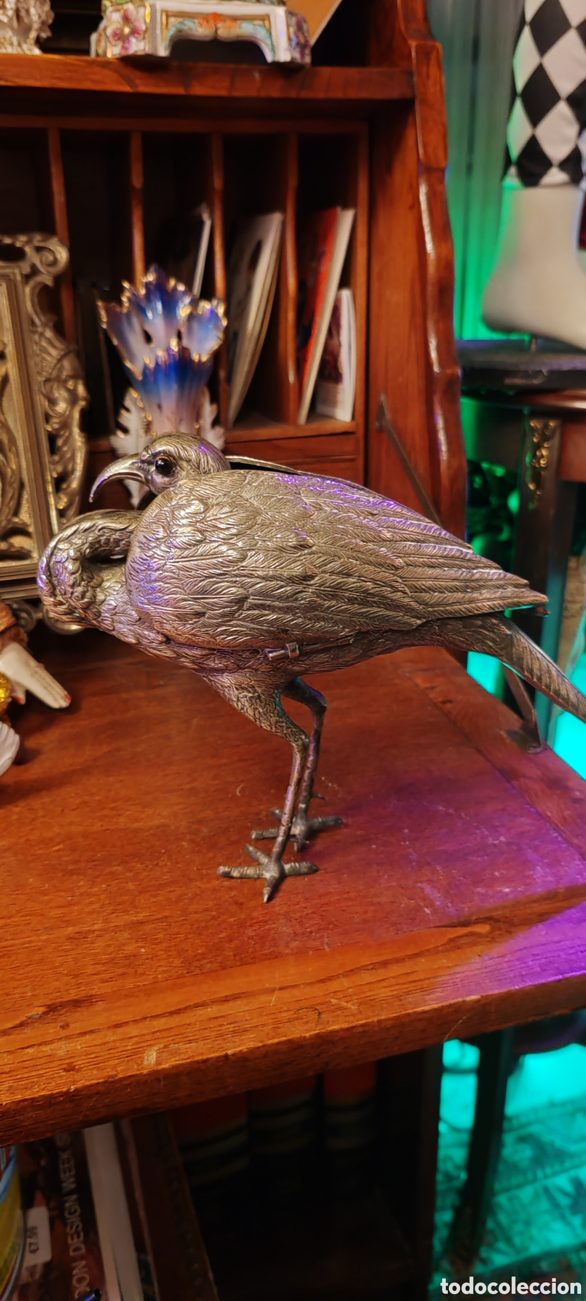 Antig&uuml;edades: Antiguo centro de mesa en forma de fais&aacute;n