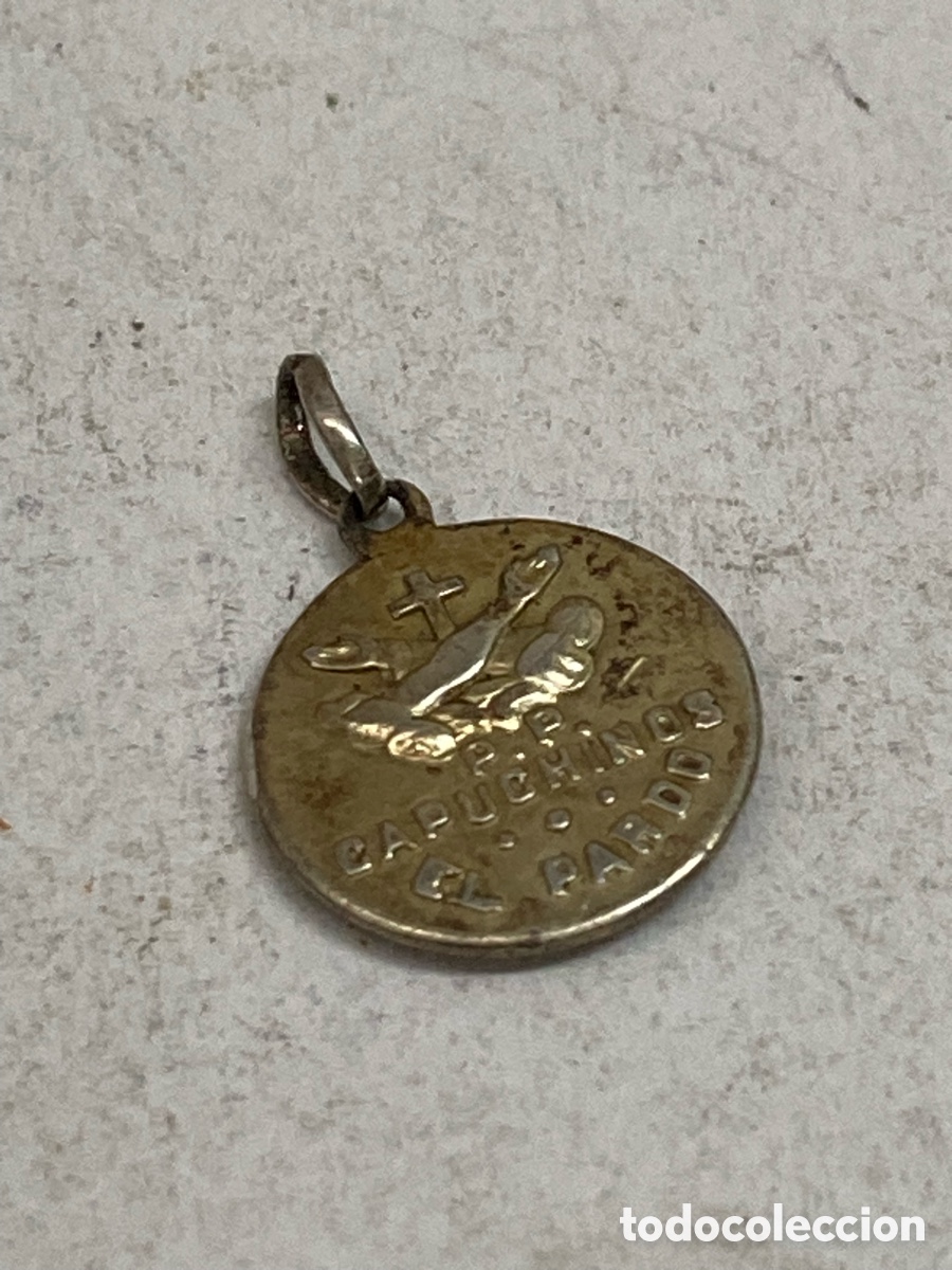 Antig&uuml;edades: Medalla de plata religiosa C598 - Foto 2