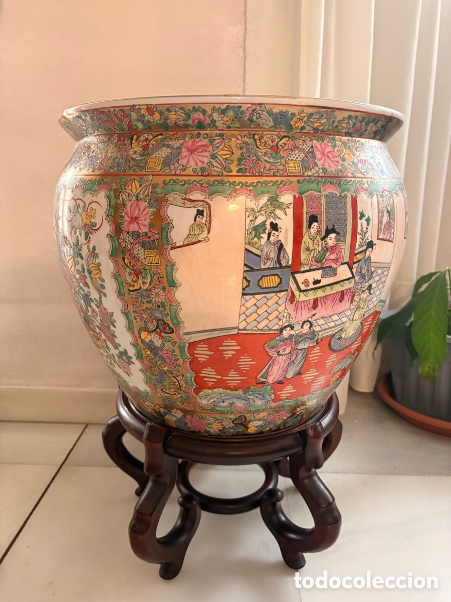 Antig&uuml;edades: Gran Macetero Oriental de Porcelana Cantonesa Familia Rosa con Peana