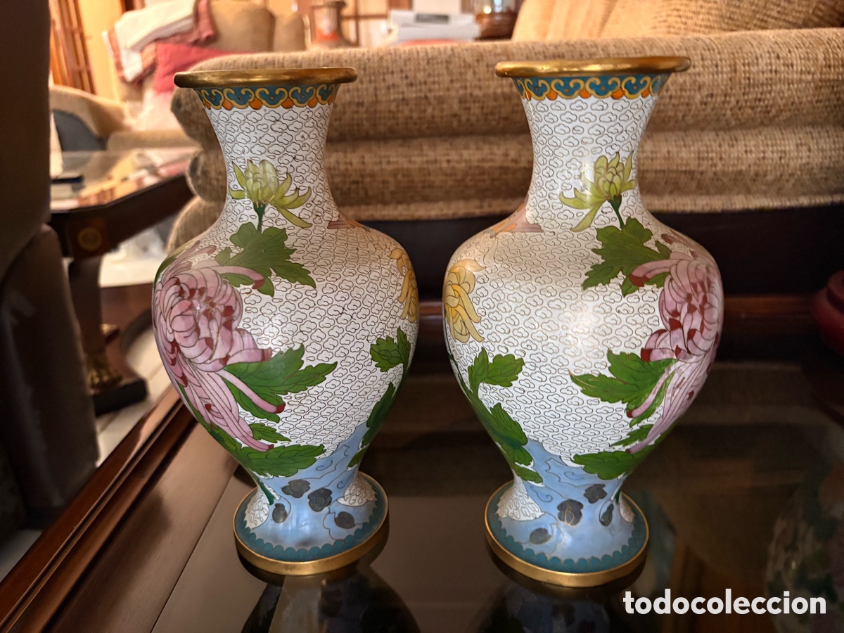 Antig&uuml;edades: Pareja de Jarrones Chinos Cloisonn&eacute; Decoraci&oacute;n Floral