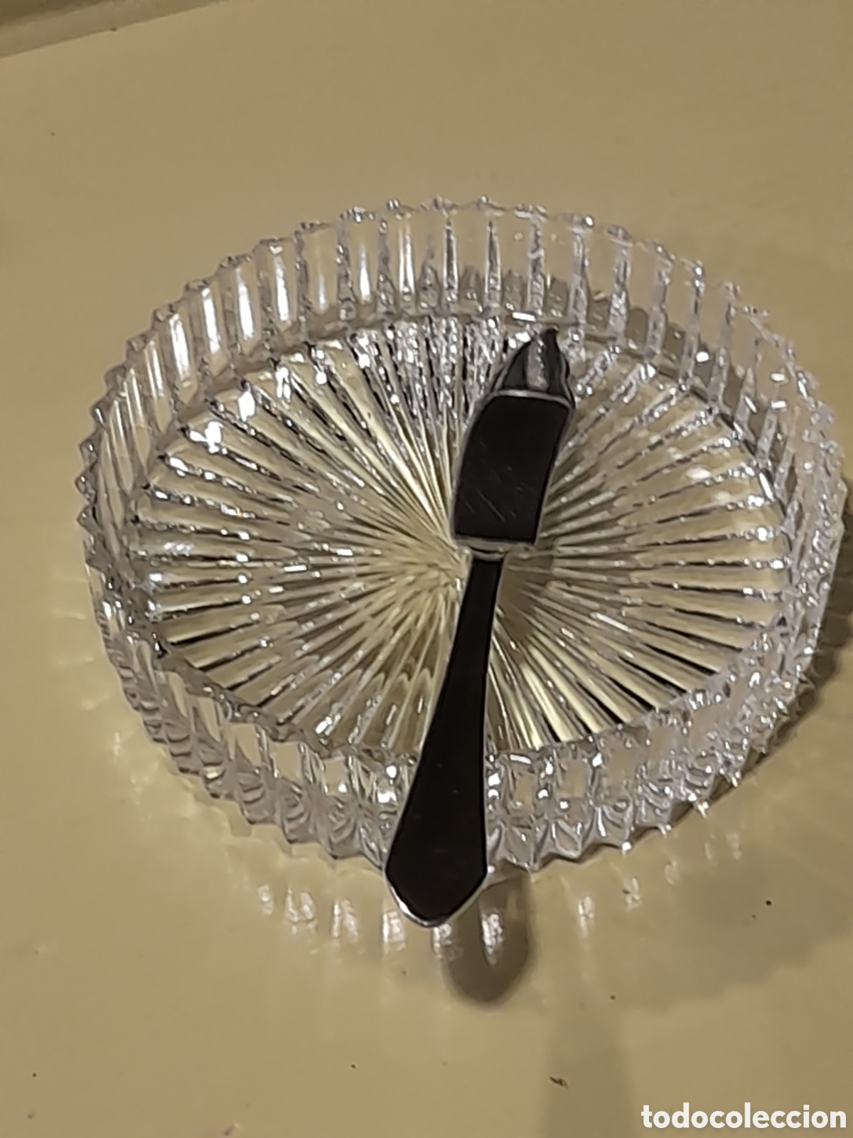 Antig&uuml;edades: Platito para la mantequilla