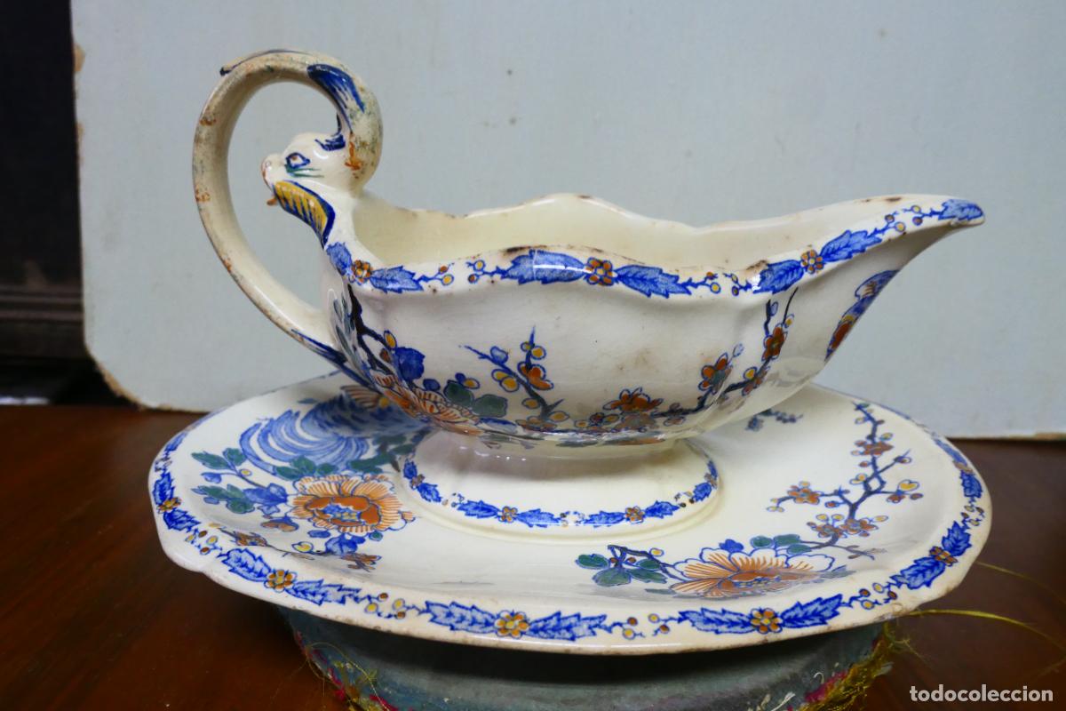 Antig&uuml;edades: Antigua salsera de cer&aacute;mica, porcelana francesa