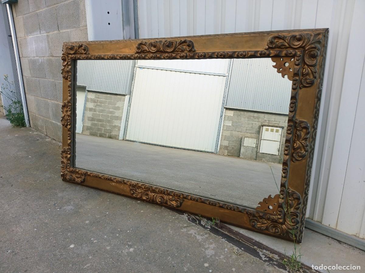 Antiques: Espejo antiguo estucado y dorado (150 cm). Espejo antiguo estilo Luis XVI.