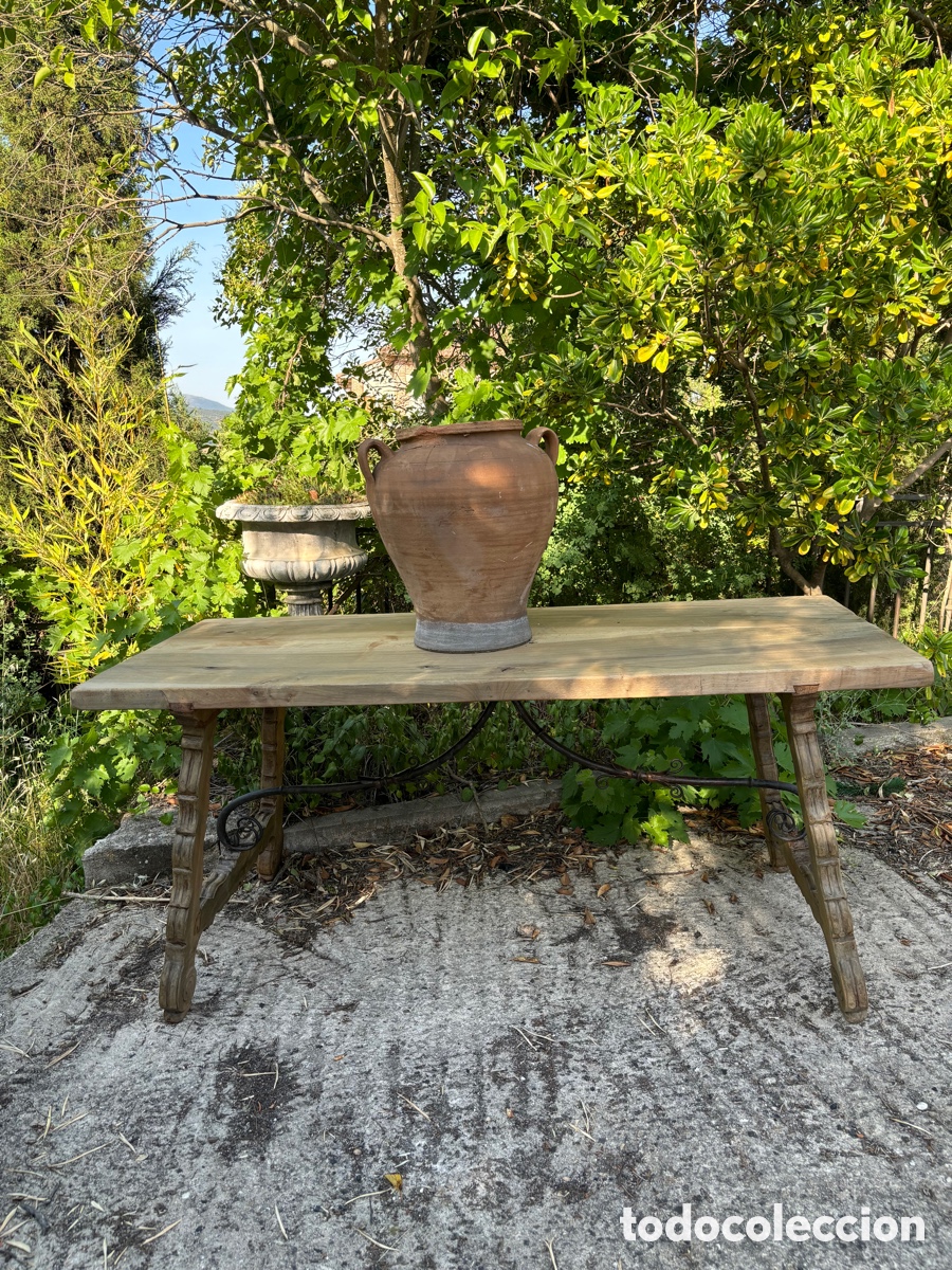 Antig&uuml;edades: Mesa maciza de nogal antigua. - Foto 3