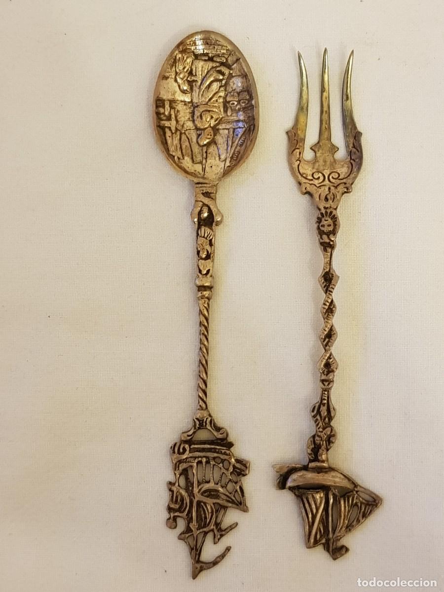 Antig&uuml;edades: Tenedor y cucharilla de plata 800 mm. Recuerdo o souvenir antiguo de Holanda.