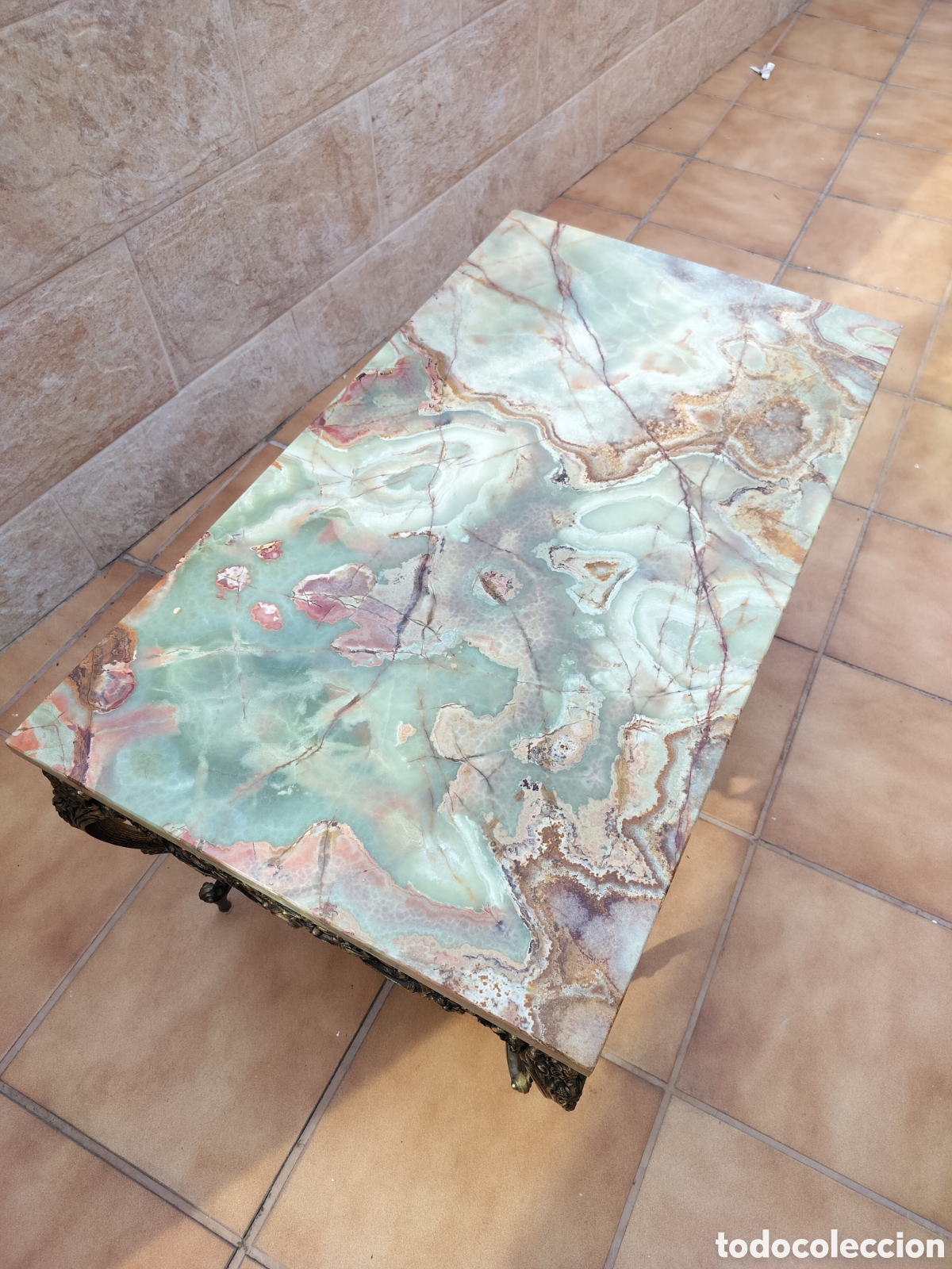 Antig&uuml;edades: Mesa baja de Onix y Bronce estilo Luis XV - Foto 2