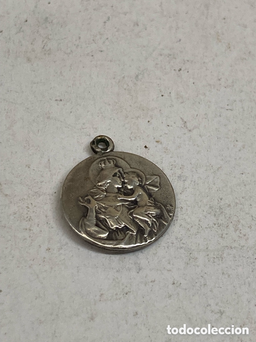 Antig&uuml;edades: Medalla de plata religiosa C599 - Foto 2