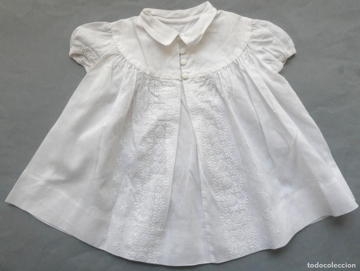 Antig&uuml;edades: ANTIGUO VESTIDO DE BATISTA - ENCAJE SUIZO MEDIADOS S,XX
