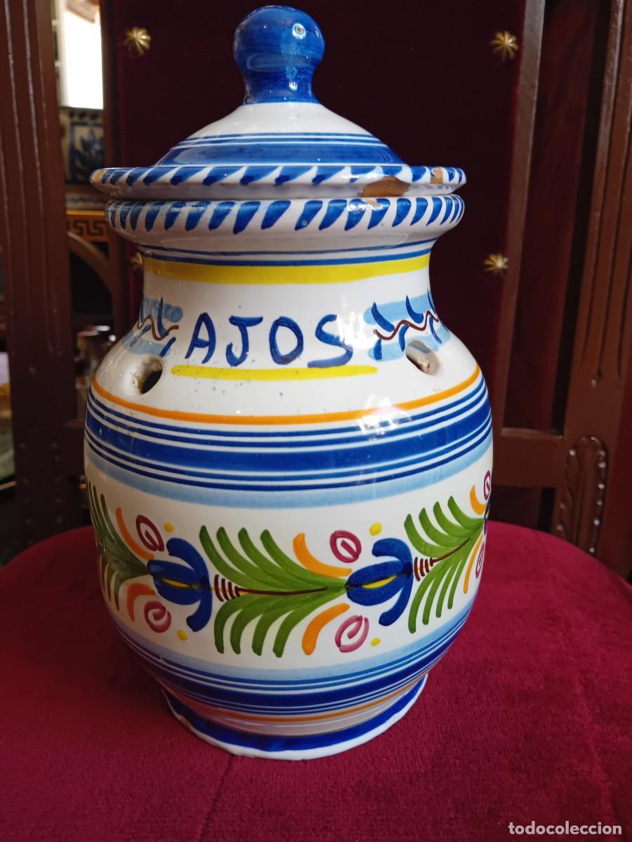 Antig&uuml;edades: Recipiente para ajos cer&aacute;mica de Manises siglo XX