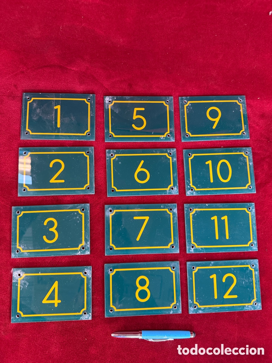 Antig&uuml;edades: Gran lote de placas con numeros,metraquilato!