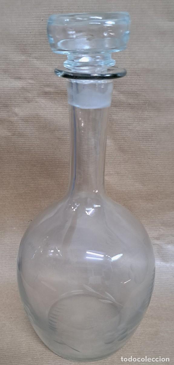 Antig&uuml;edades: Antigua botella de cristal tallado, primera mitad del siglo XX