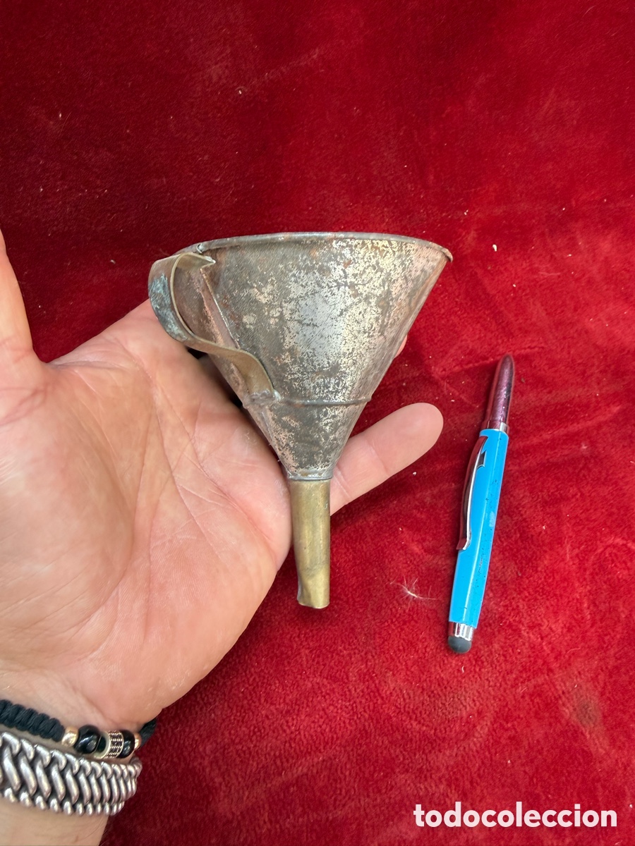 Antig&uuml;edades: Antiguo y original embudo de lamparas Petromax,Germany!