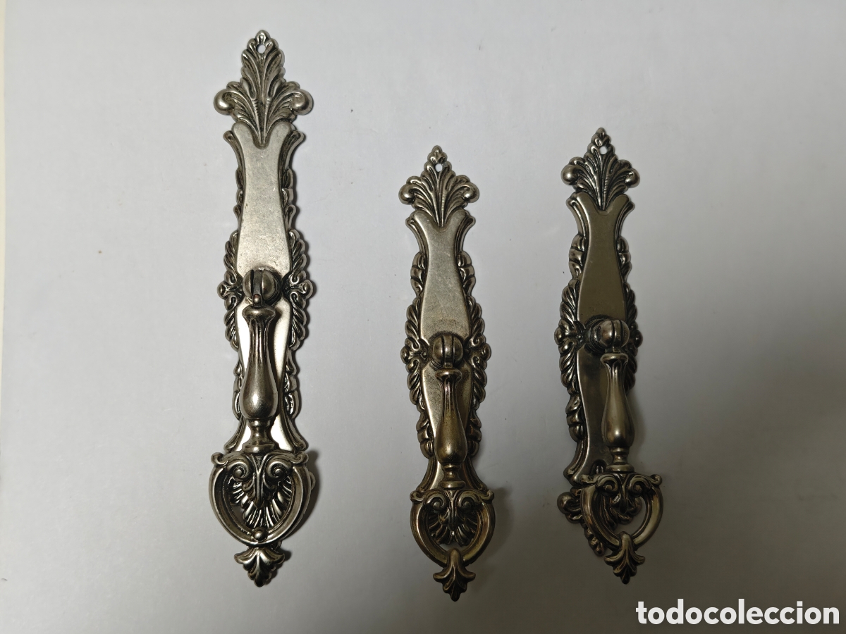 Antig&uuml;edades: 3 tiradores en bronce plateado - Foto 8