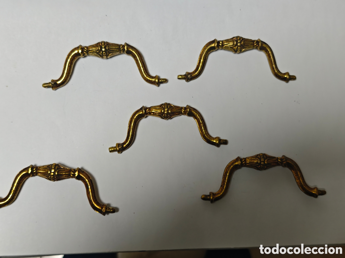 Antig&uuml;edades: Cinco tiradores antiguos en bronce - Foto 2