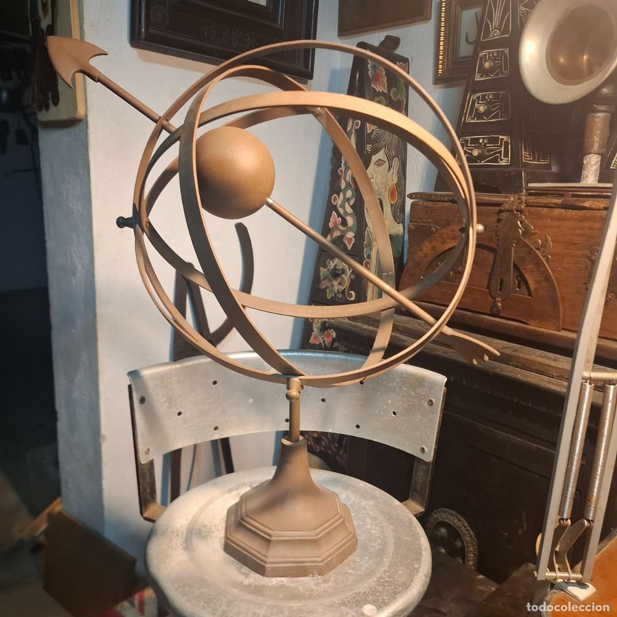 Antig&uuml;edades: Reloj de sol vintage. Esfera armillar.
