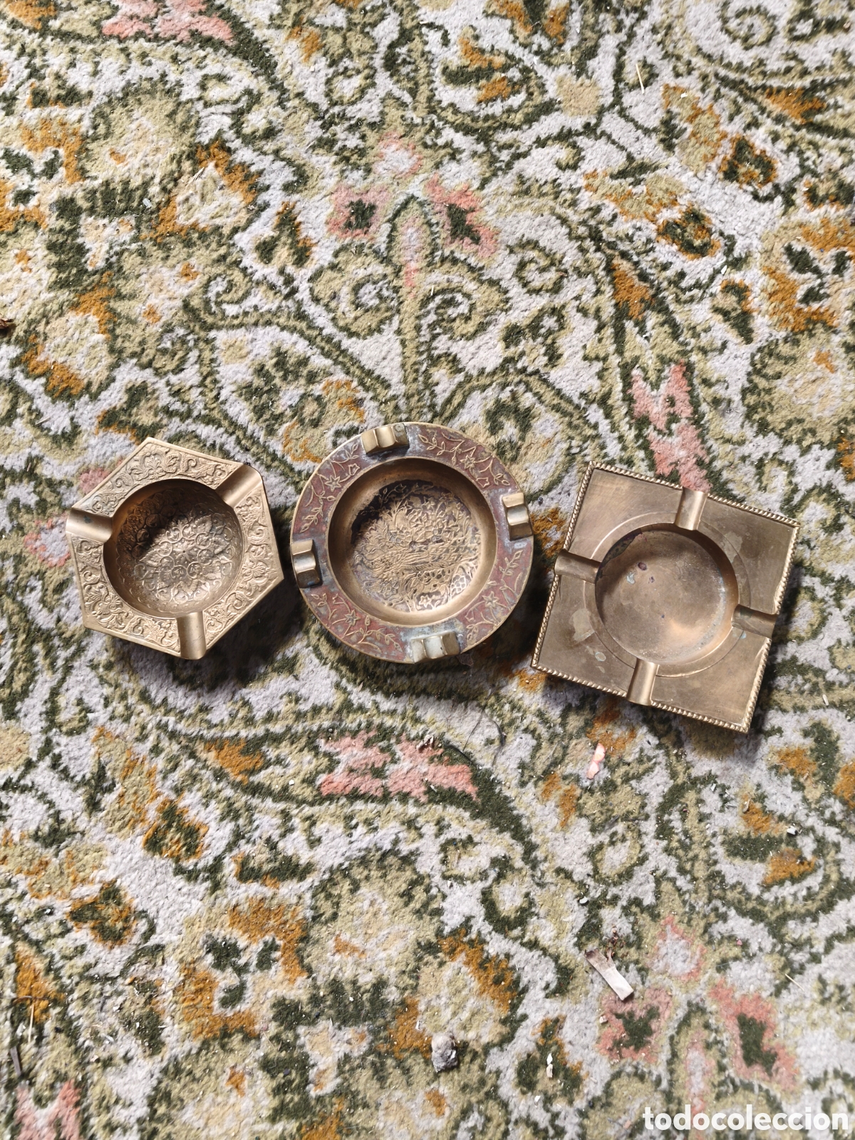 Antig&uuml;edades: Lote de 3 Ceniceros Vintage de Lat&oacute;n / Bronce Grabado (A&ntilde;os 60-70)