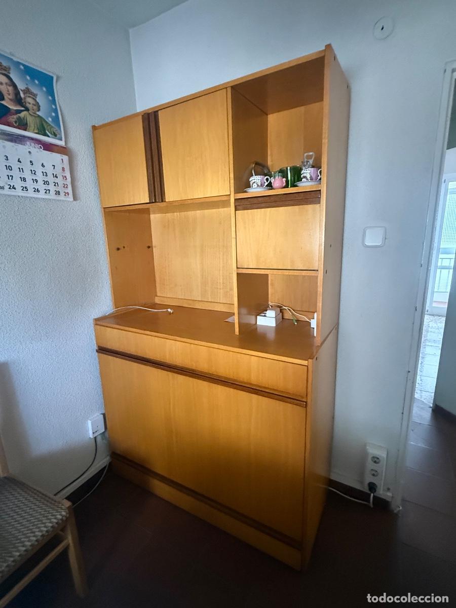 Antig&uuml;edades: Mueble antiguo con cama