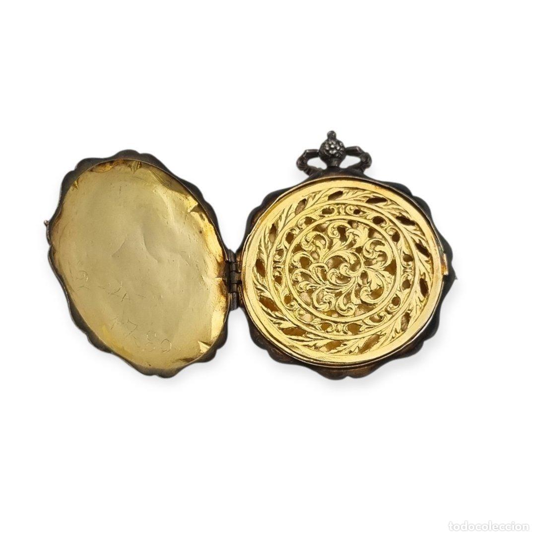 Antig&uuml;edades: Vinaigrette francesa plata vermeil decoraci&oacute;n floral grabada circa 1840-1878