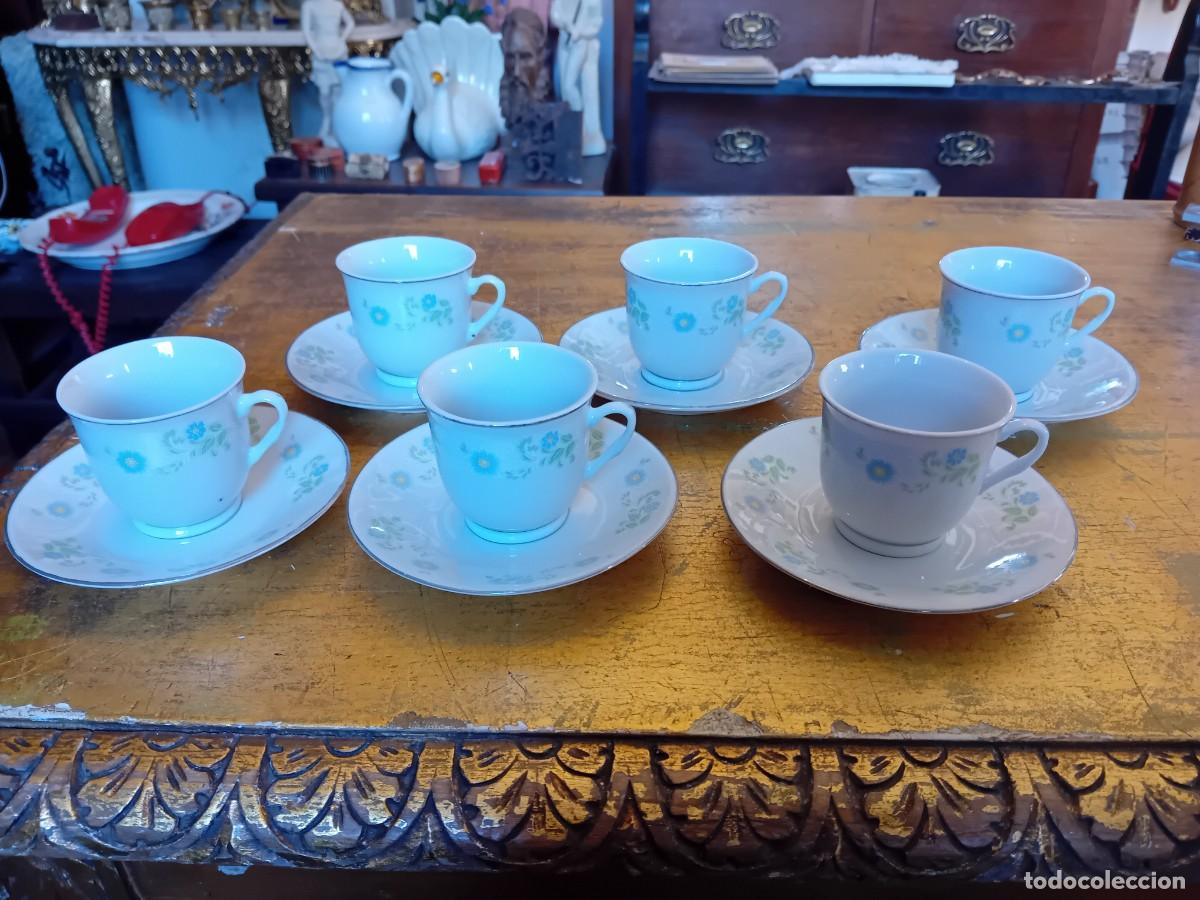 Antig&uuml;edades: Juego de caf&eacute; o t&eacute; porcelana con sello por debajo made in China