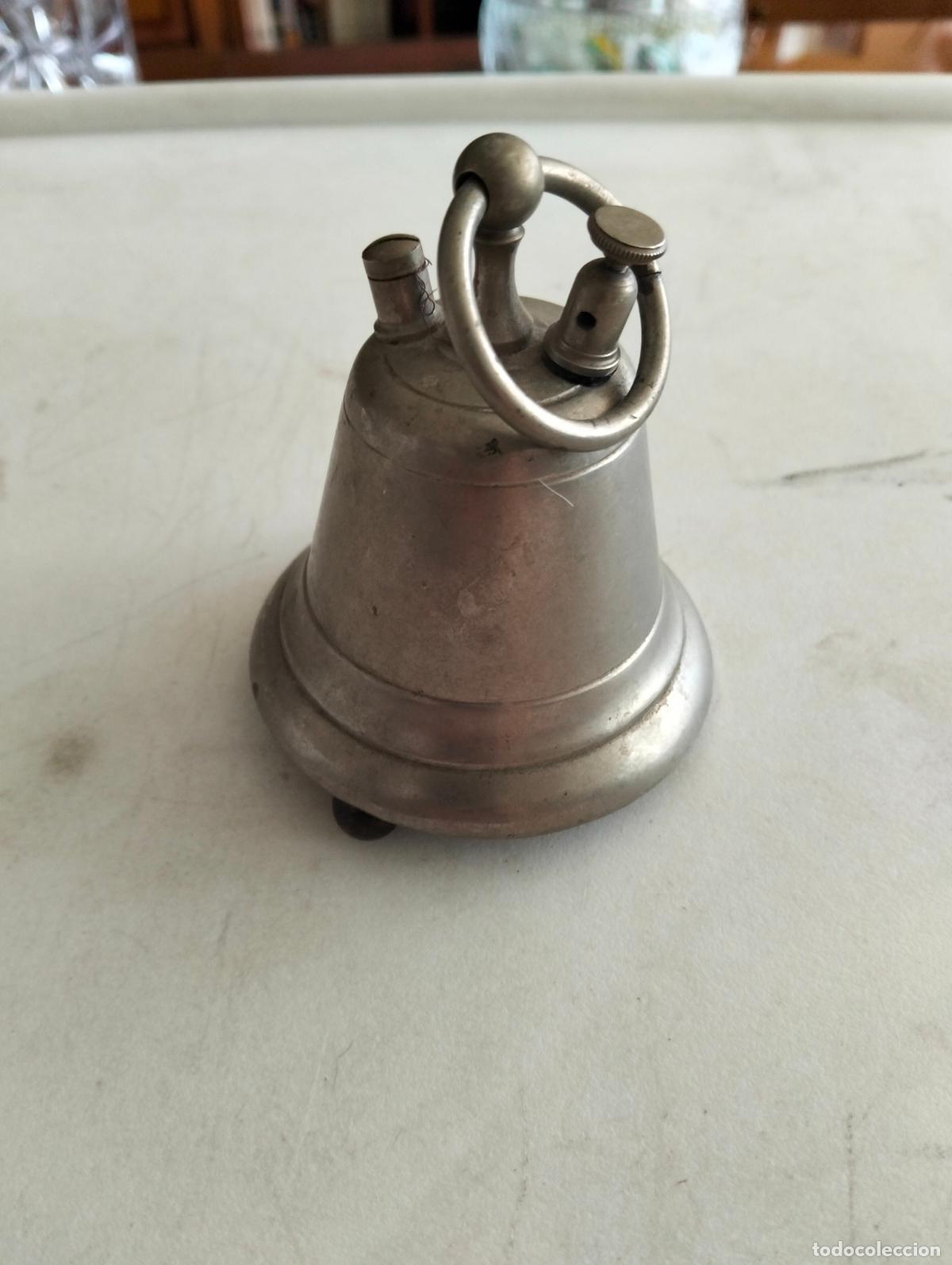 Antig&uuml;edades: PEQUE&Ntilde;A CAMPANA TIMBRE MECANICO, CON UNA BOBINA INTERIOR Y UN MARTILLO PARA GOLPEAR LA CAMPANA
