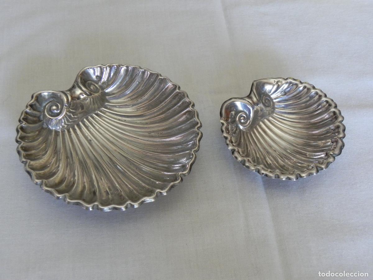 Antig&uuml;edades: ** DOS ANTIGUAS BANDEJAS DE PLATA **