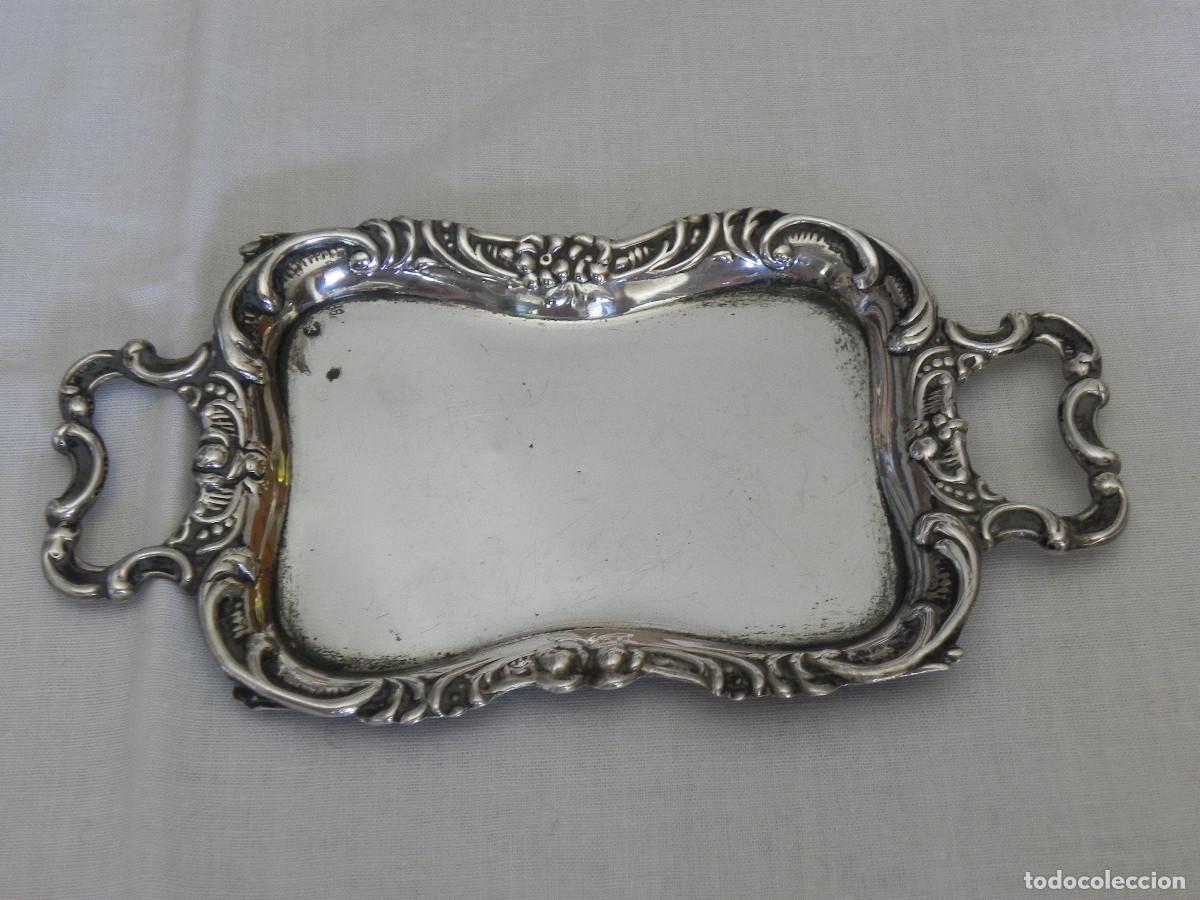 Antig&uuml;edades: ** ANTIGUA BANDEJA DE PLATA **